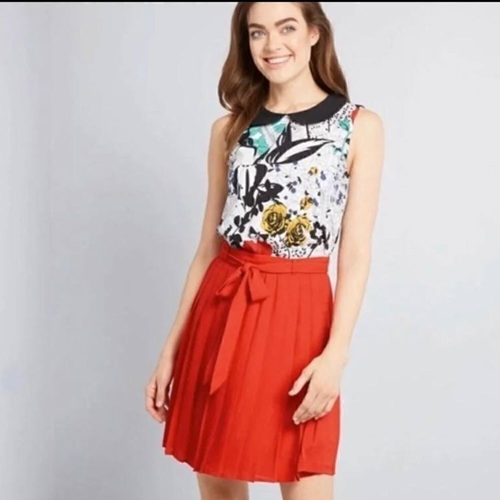 ModCloth Purely Pretty Red pleated miniskirt with bow